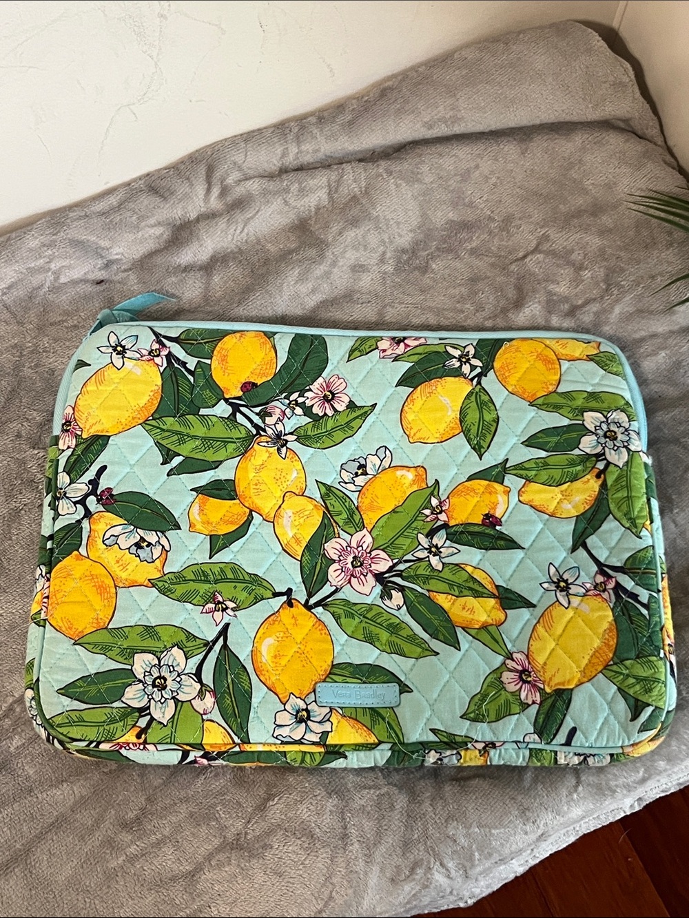 NWOT Vera Bradley Lemon Grove Laptop/Tablet Padded Sleeve